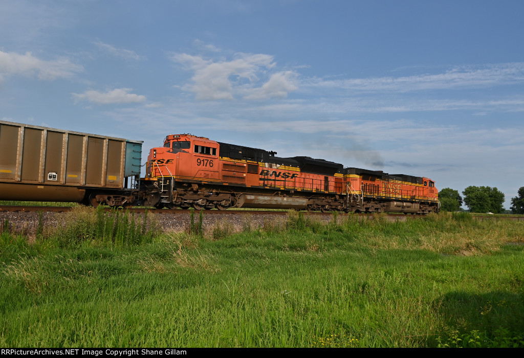 BNSF 9176 Roster shot